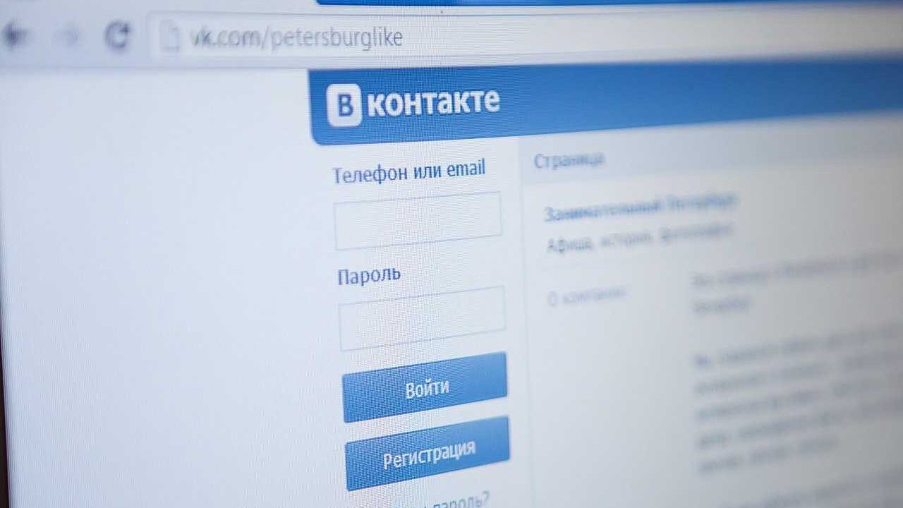 Как добавить товары в группу в ВК