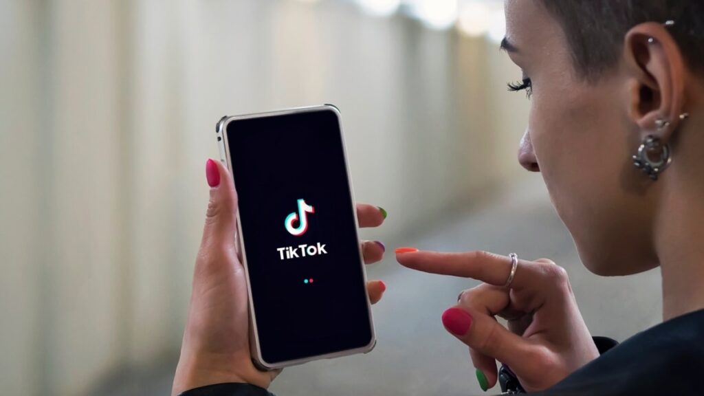 Как вставить кликабельную ссылку в TikTok