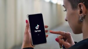 Как вставить кликабельную ссылку в TikTok