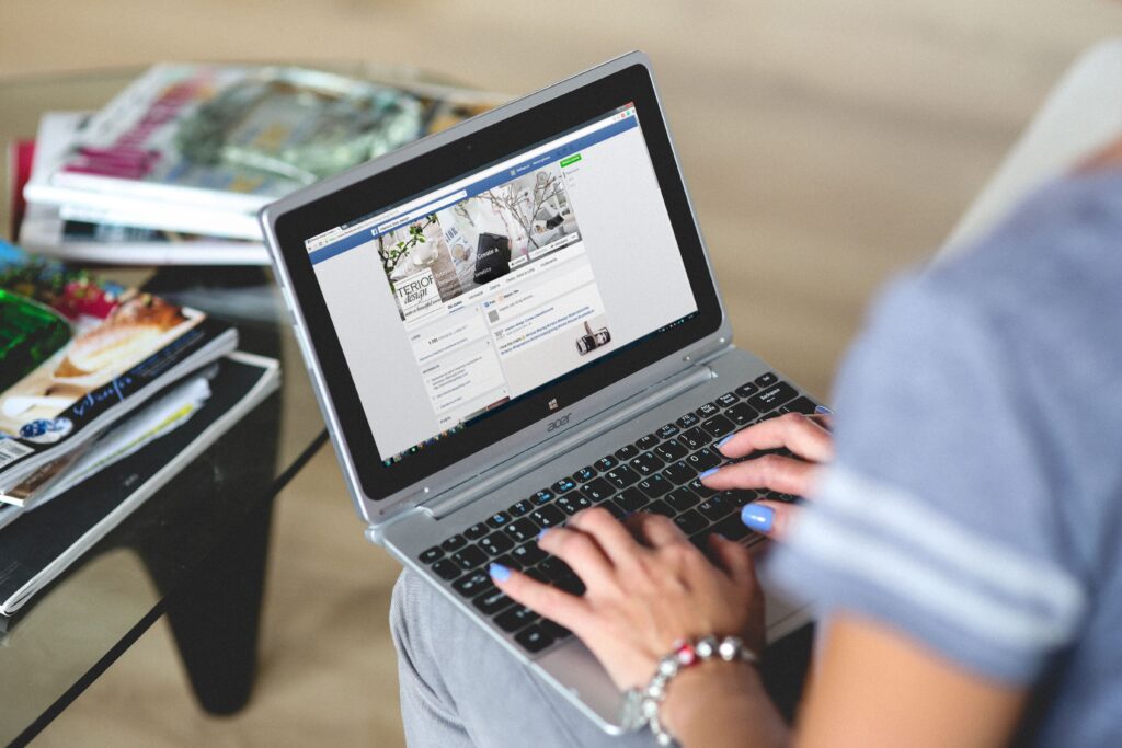 Как обратиться в поддержку Facebook по рекламе