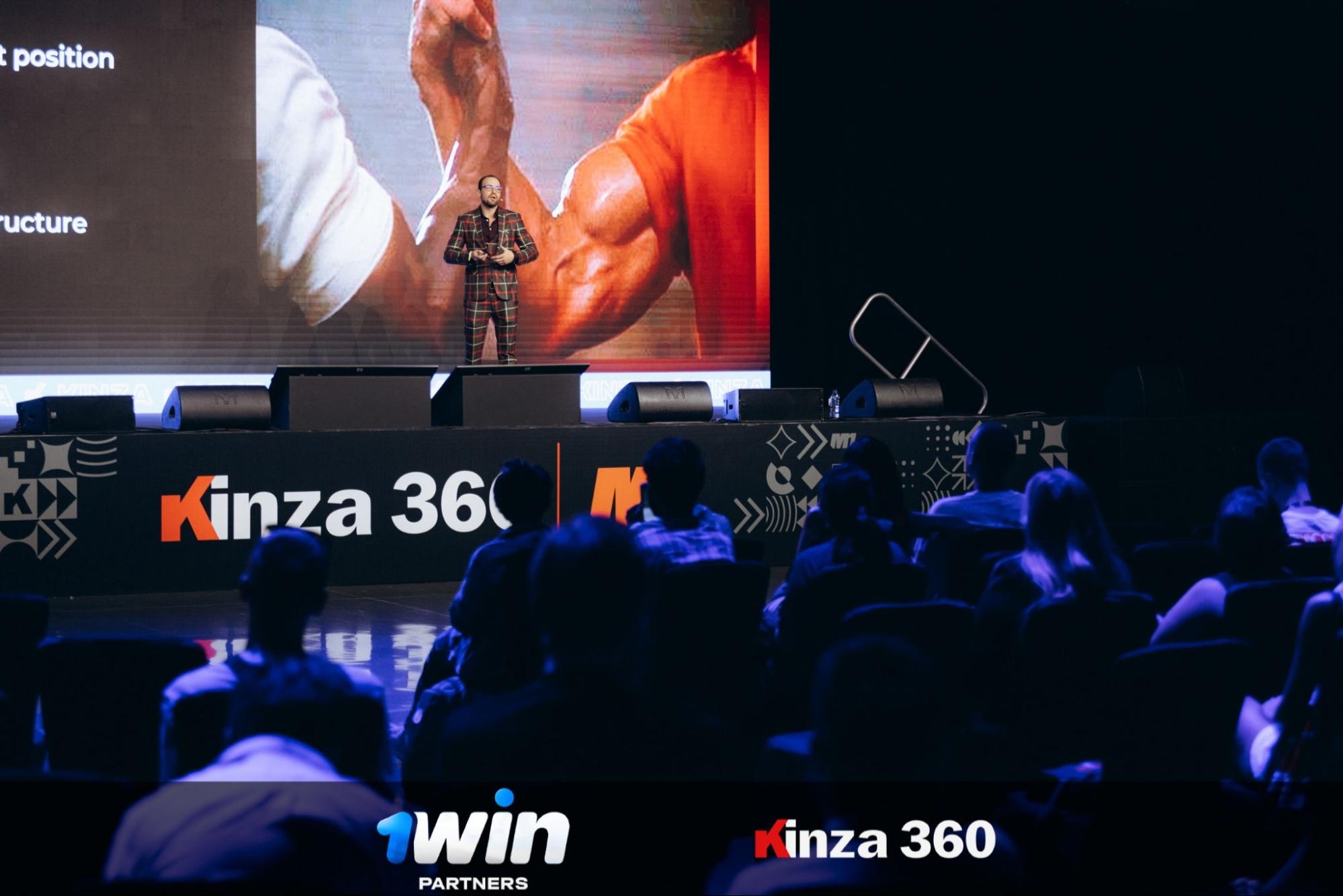 Команда KINZA 360 впервые провела форум в Эмиратах