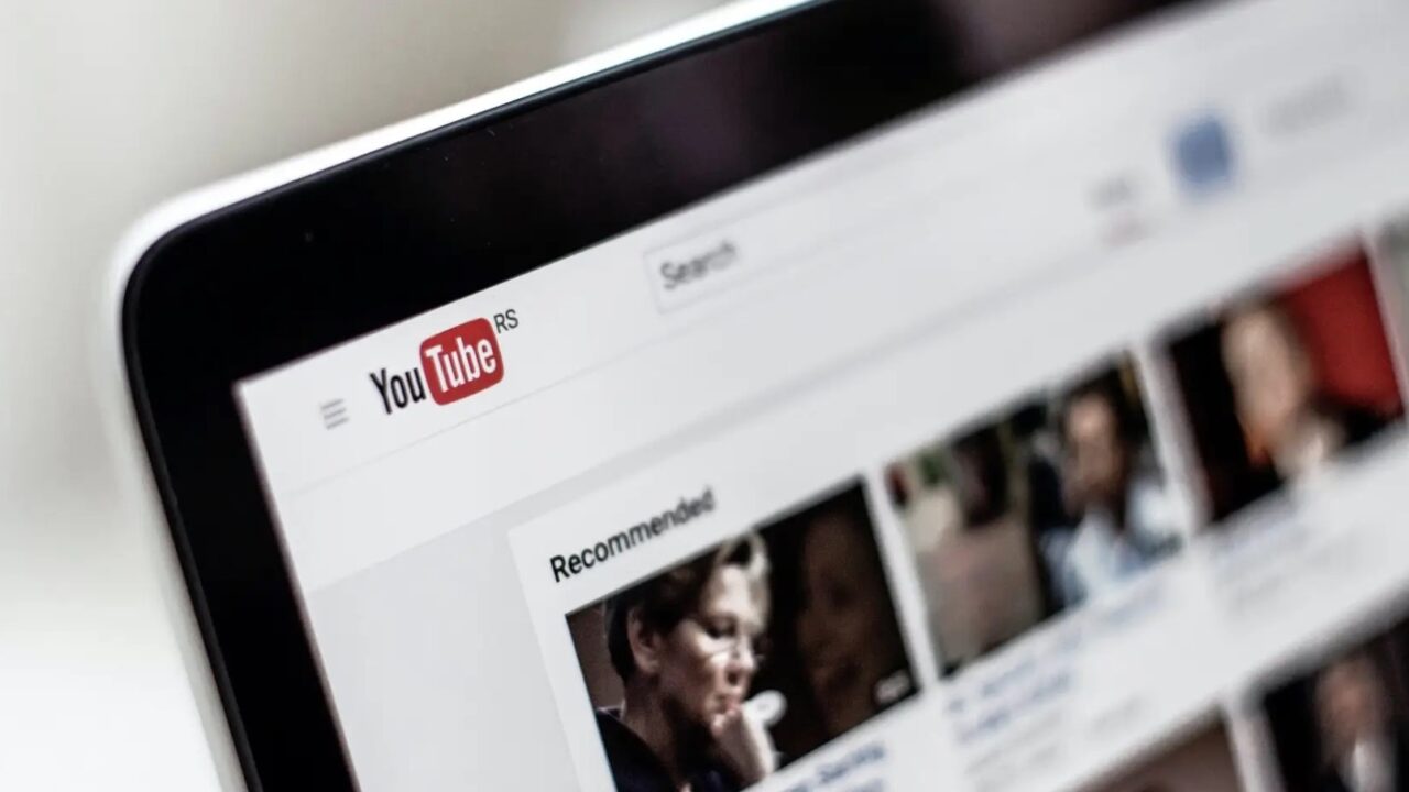 Какого размера должна быть шапка на YouTube-канале и как ее сделать